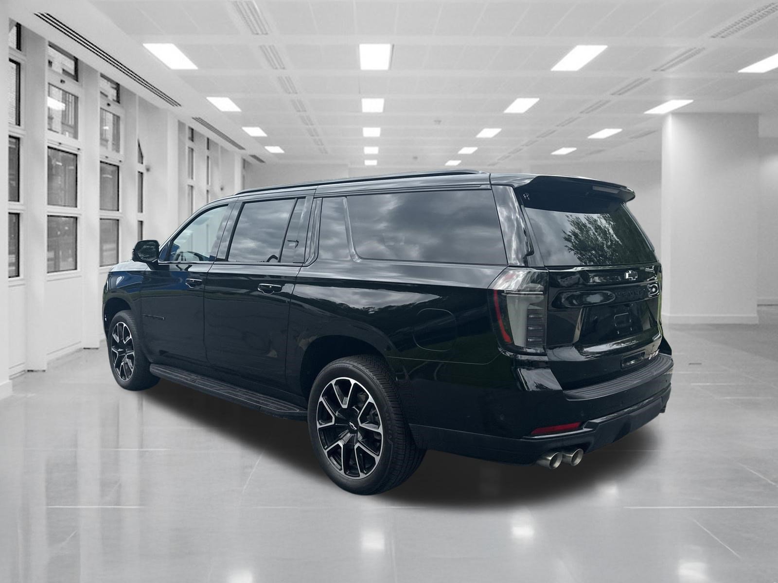 2025 Chevrolet Suburban RST