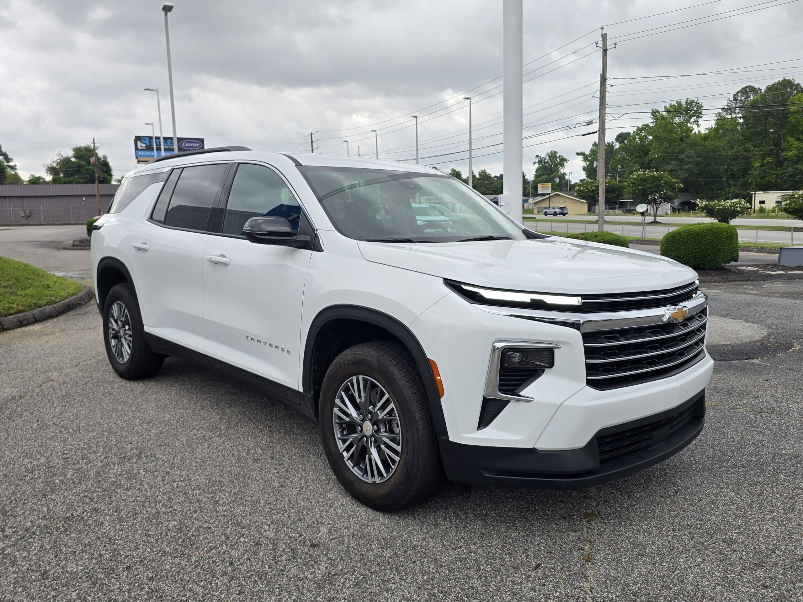 2025 Chevrolet Traverse FWD LT