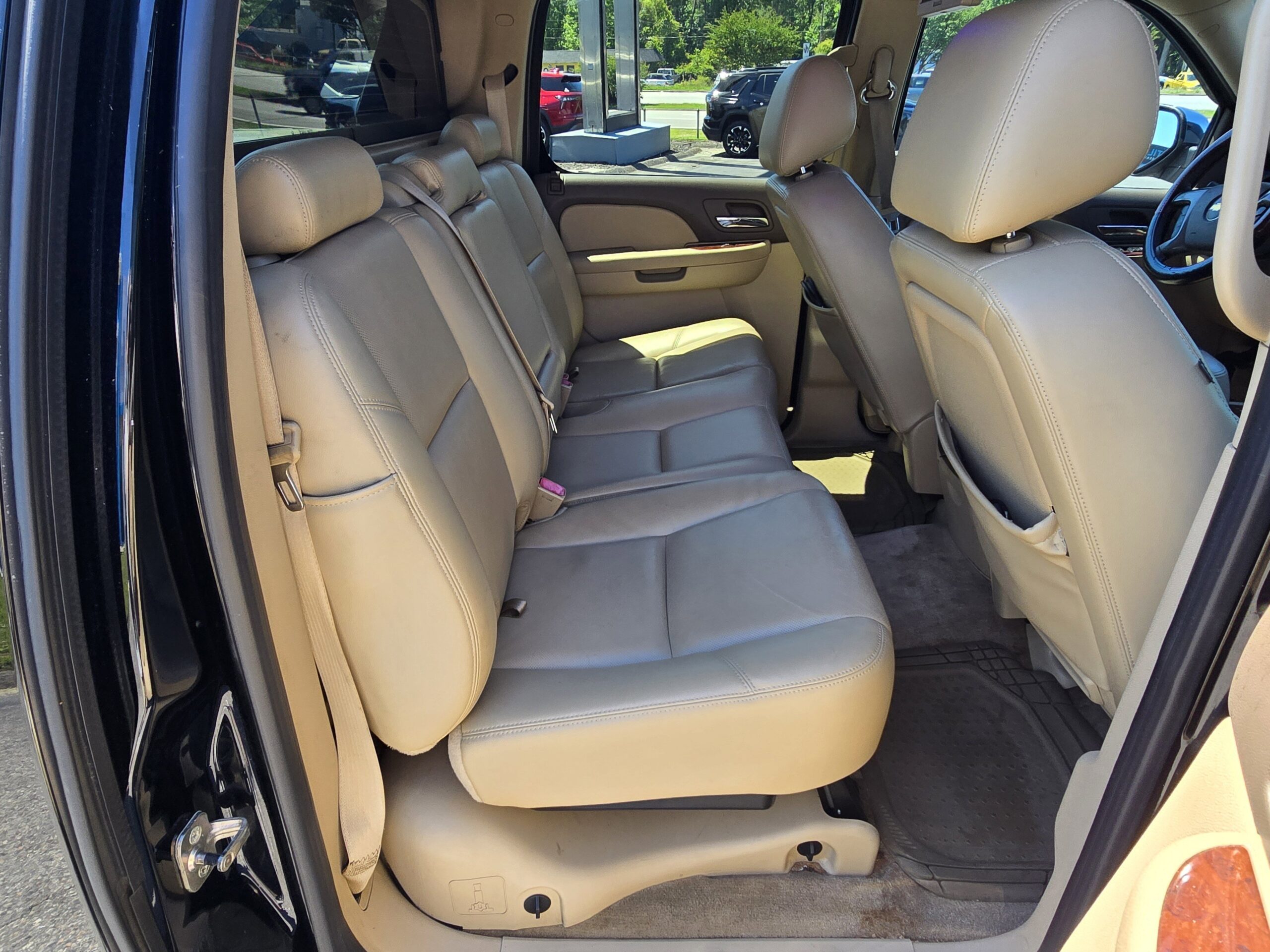 2011 Chevrolet Avalanche LTZ