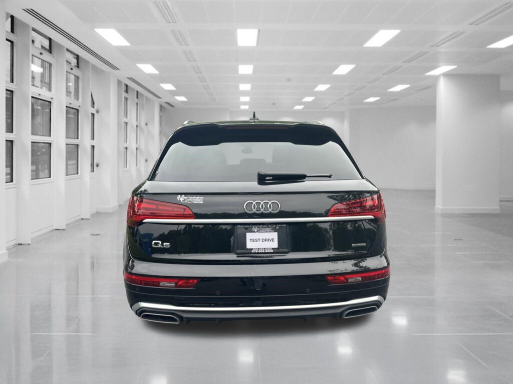 2022 Audi Q5 S line Premium Plus