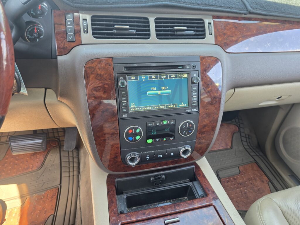 2011 Chevrolet Avalanche LTZ