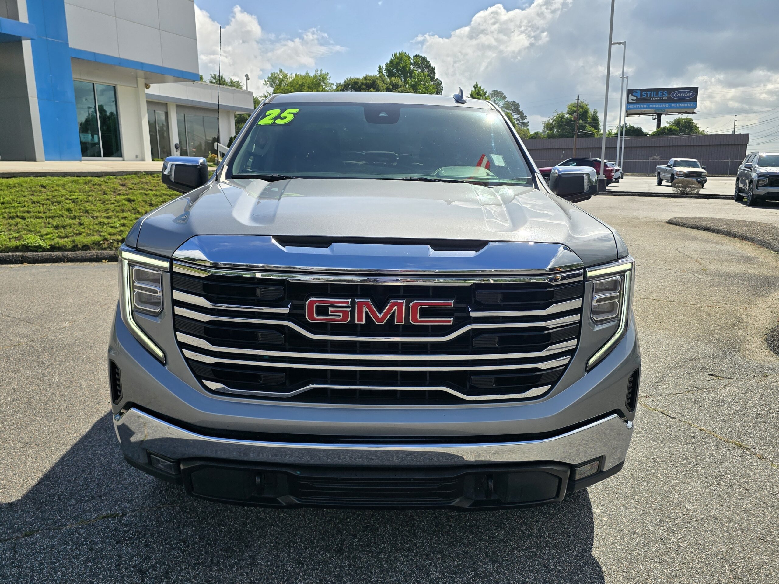 2025 GMC Sierra 1500 SLT