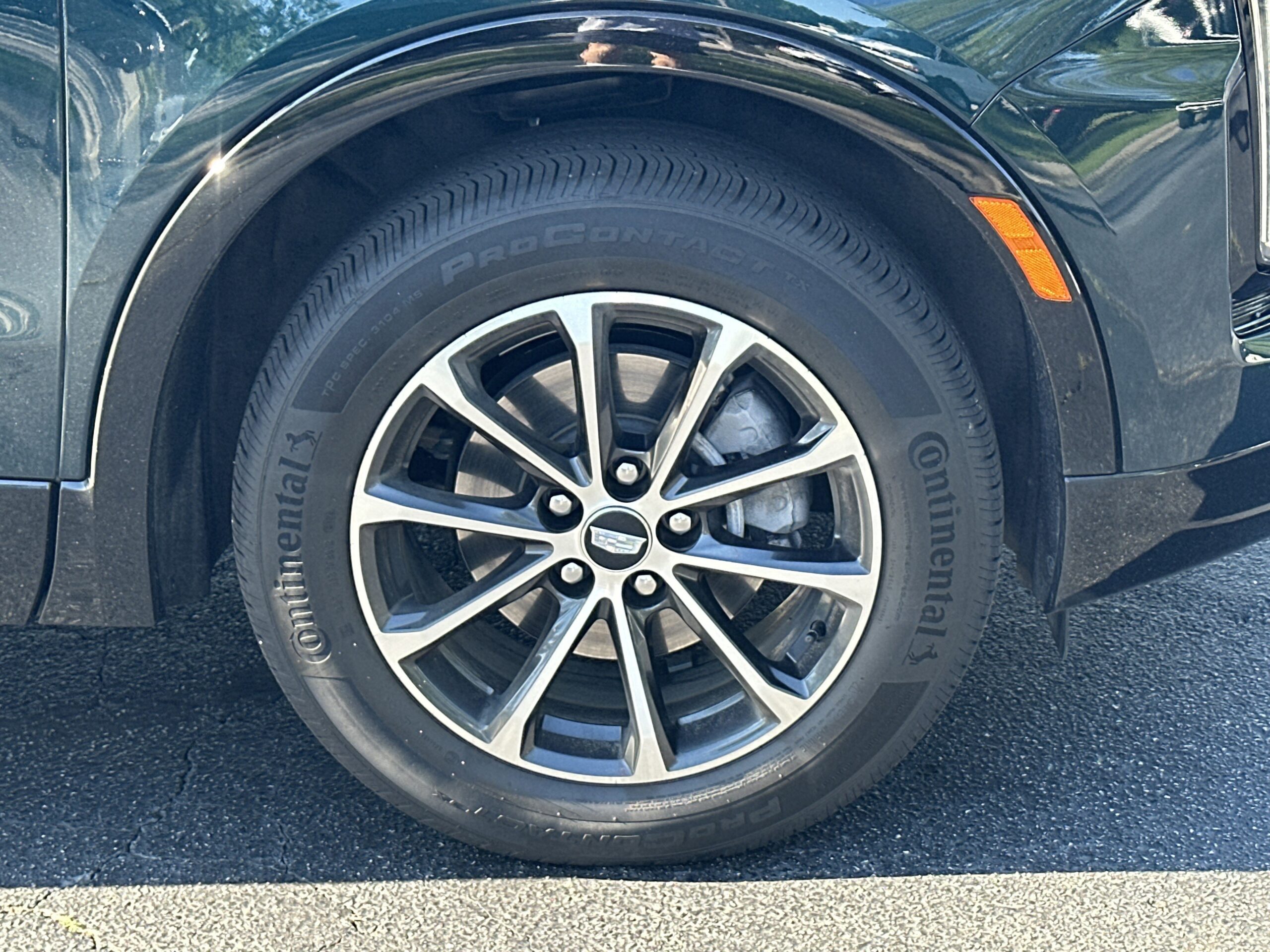 2024 Cadillac XT4 AWD Sport