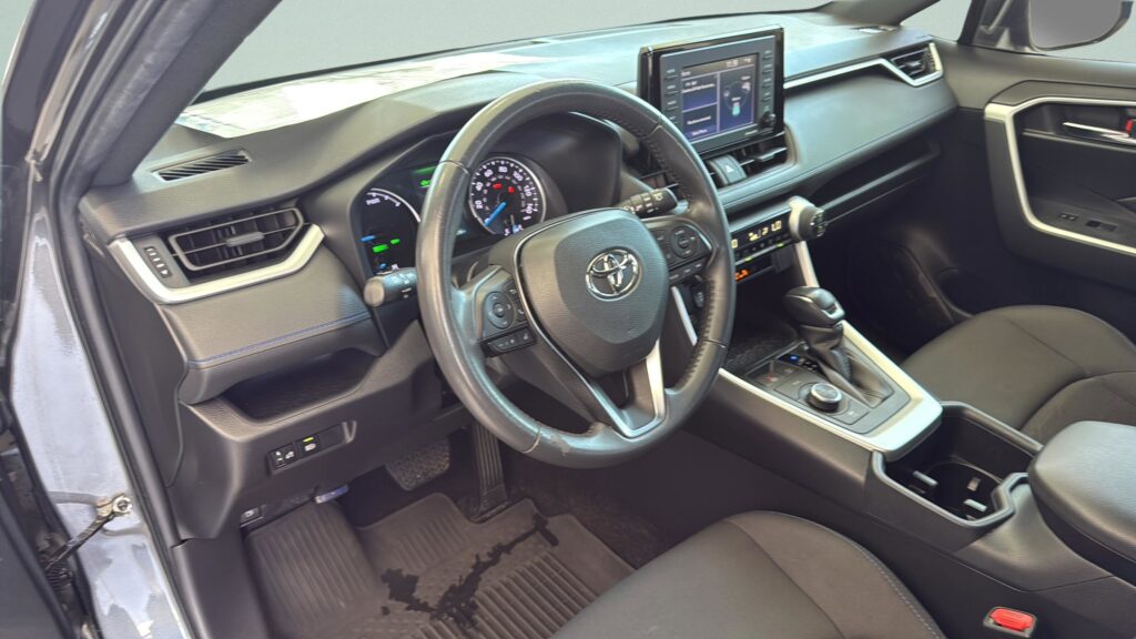 2022 Toyota RAV4 Hybrid SE