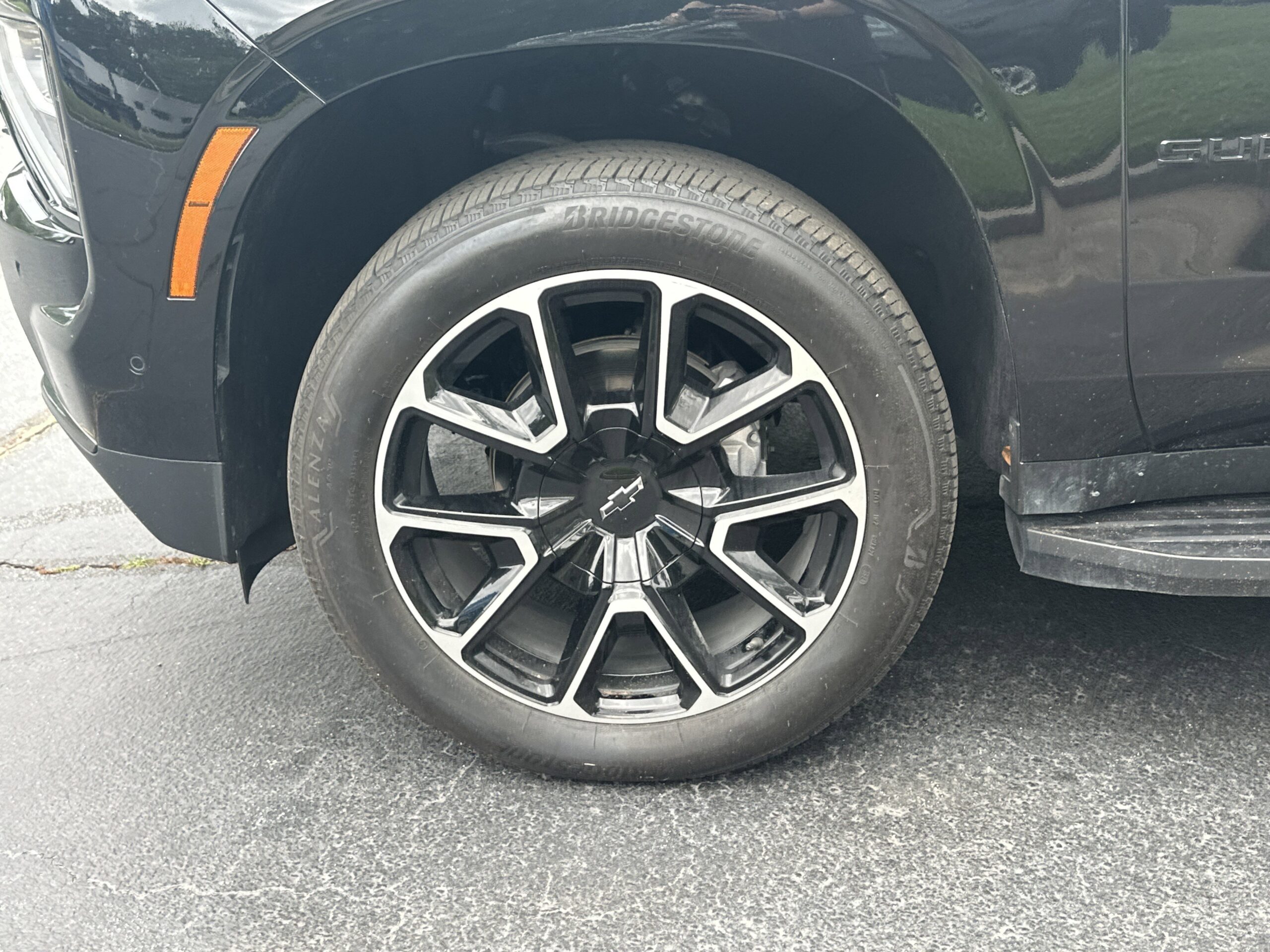 2025 Chevrolet Suburban RST