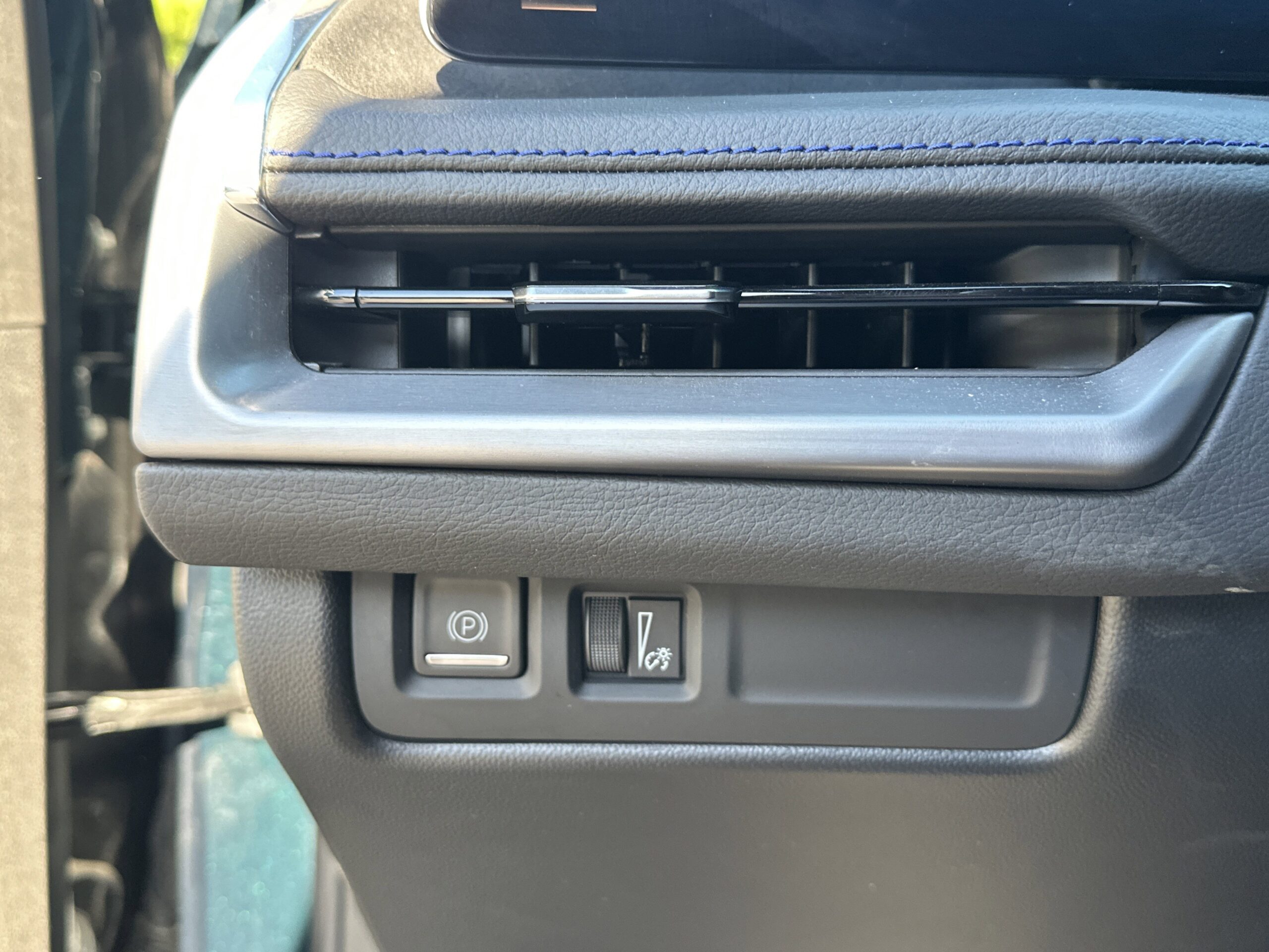 2024 Cadillac XT4 AWD Sport