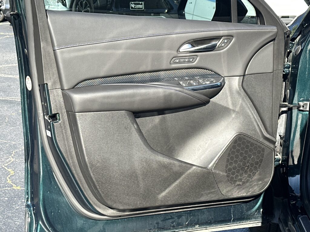 2024 Cadillac XT4 AWD Sport