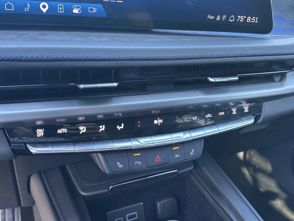 2024 Cadillac XT4 AWD Sport