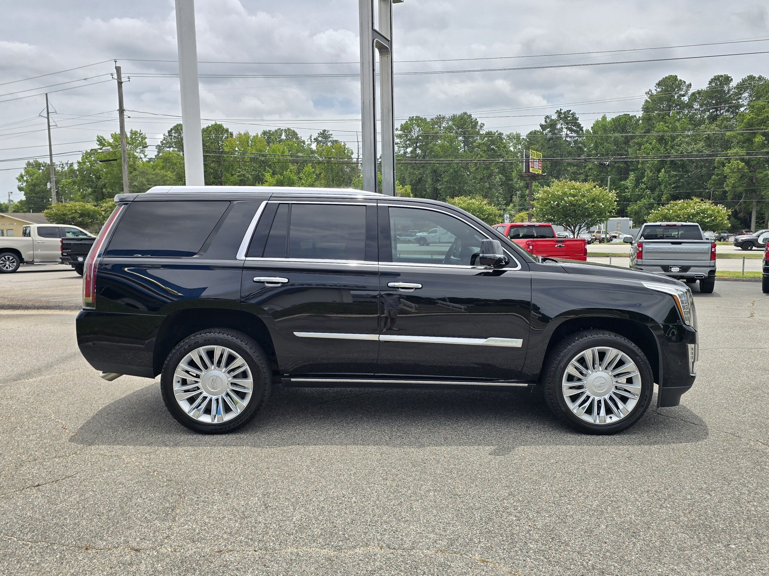 2017 Cadillac Escalade Platinum