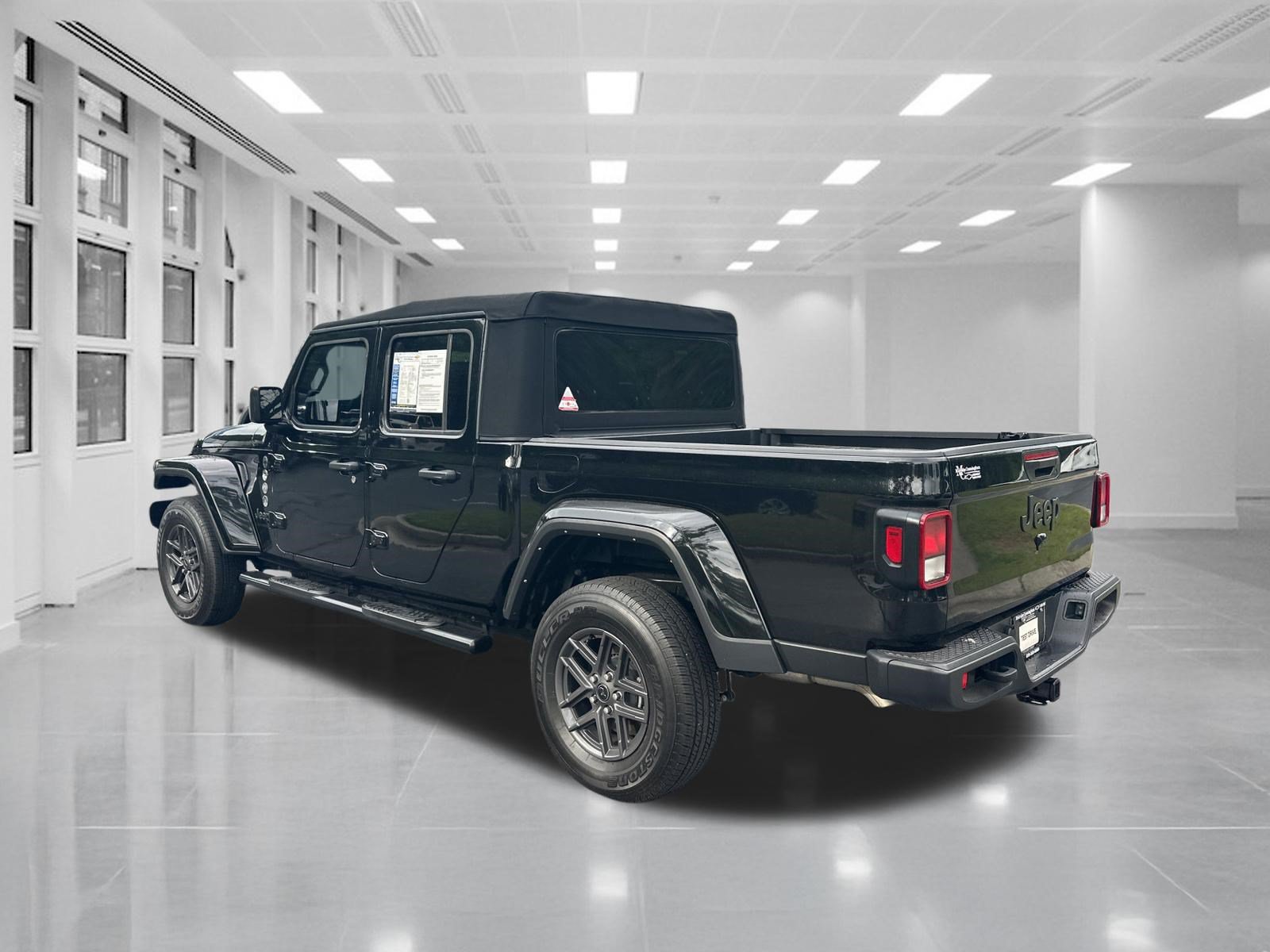 2024 Jeep Gladiator Sport S