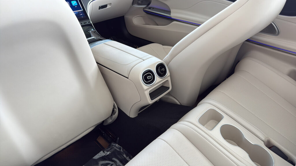 2026 Mercedes-Benz  CLE 300