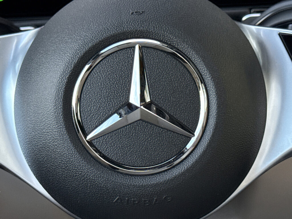 2026 Mercedes-Benz  GLB 250
