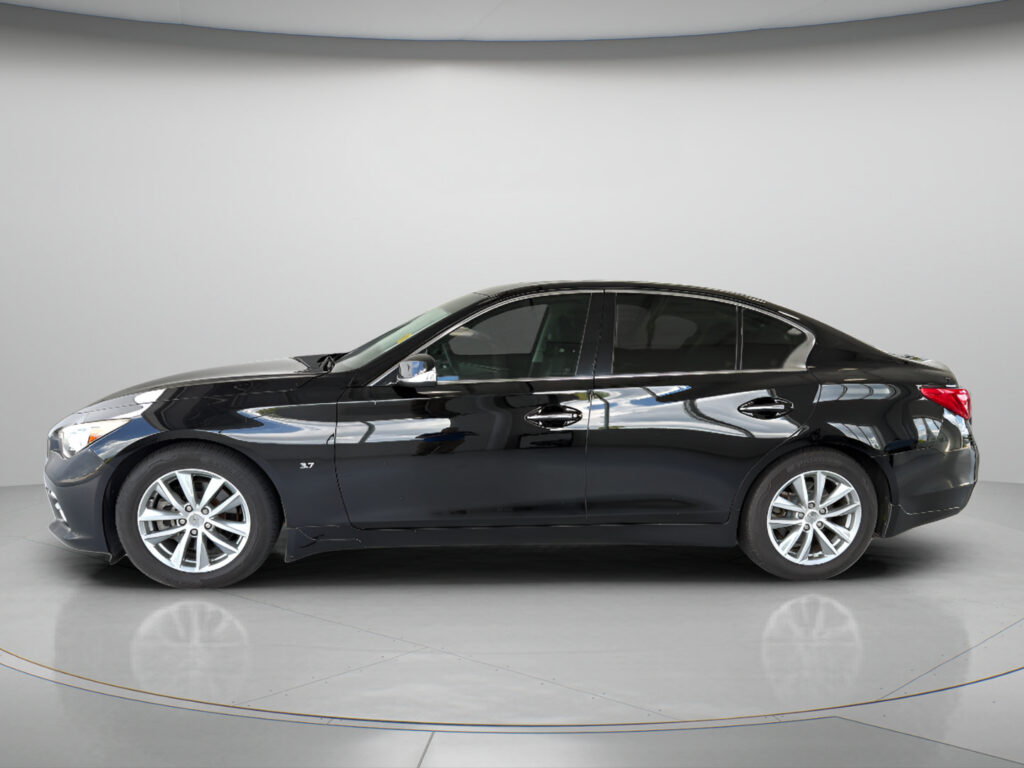 2015 INFINITI Q50 Premium