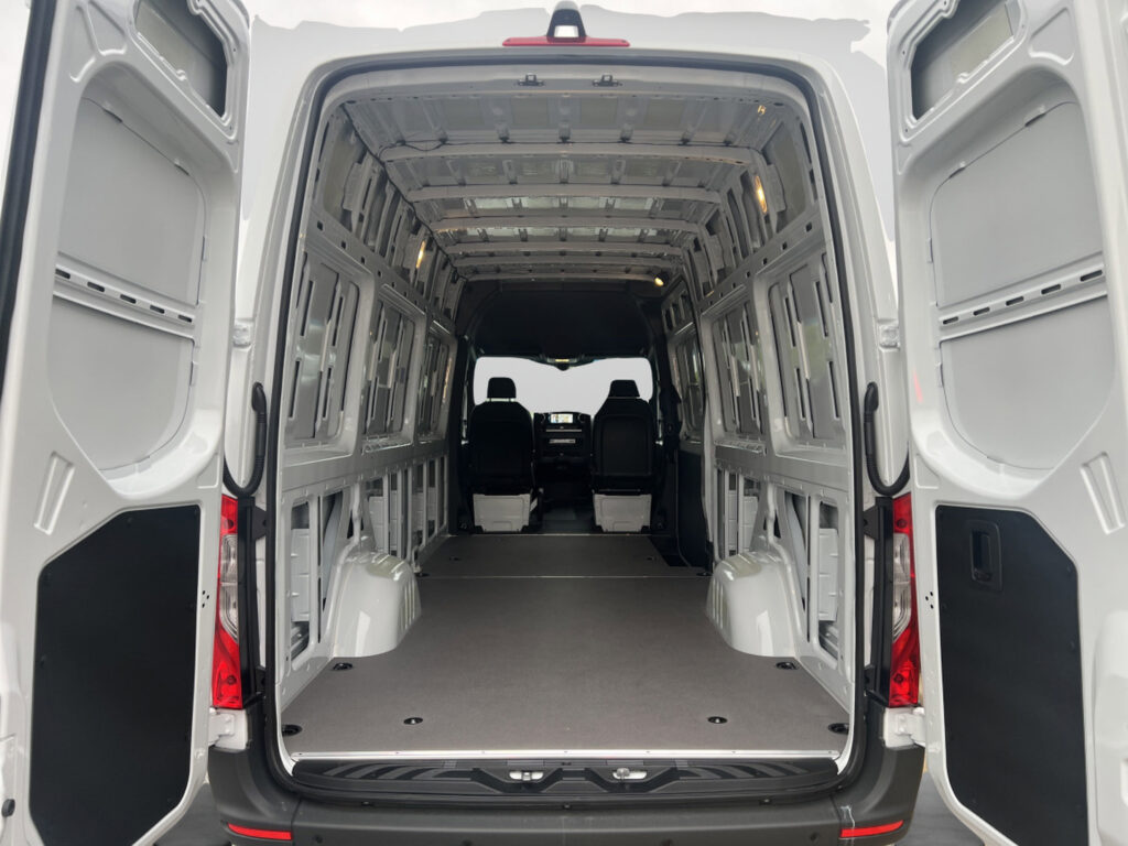 2025 Mercedes-Benz Sprinter Cargo Van 2500
