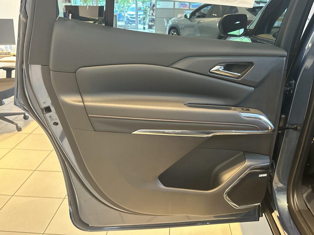 2026 Chevrolet Traverse FWD RS