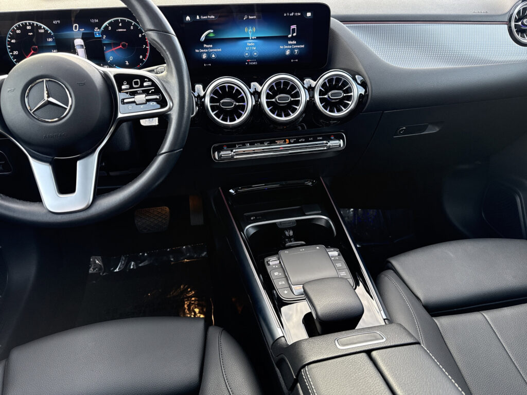 2023 Mercedes-Benz  GLA 250