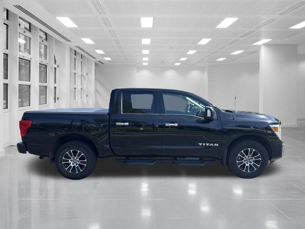 2021 Nissan Titan SV