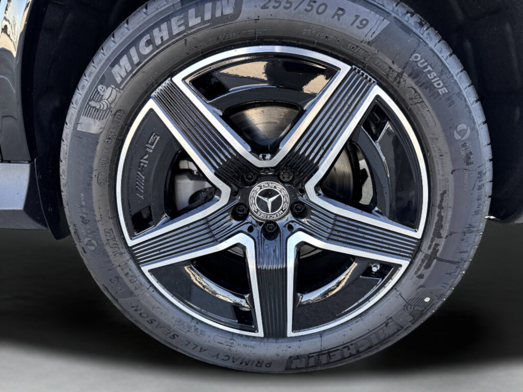 2026 Mercedes-Benz  GLC 300
