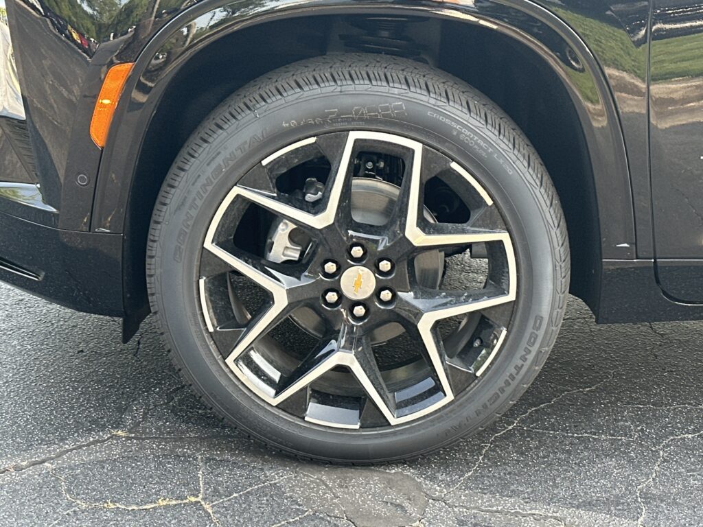 2026 Chevrolet Traverse FWD High Country