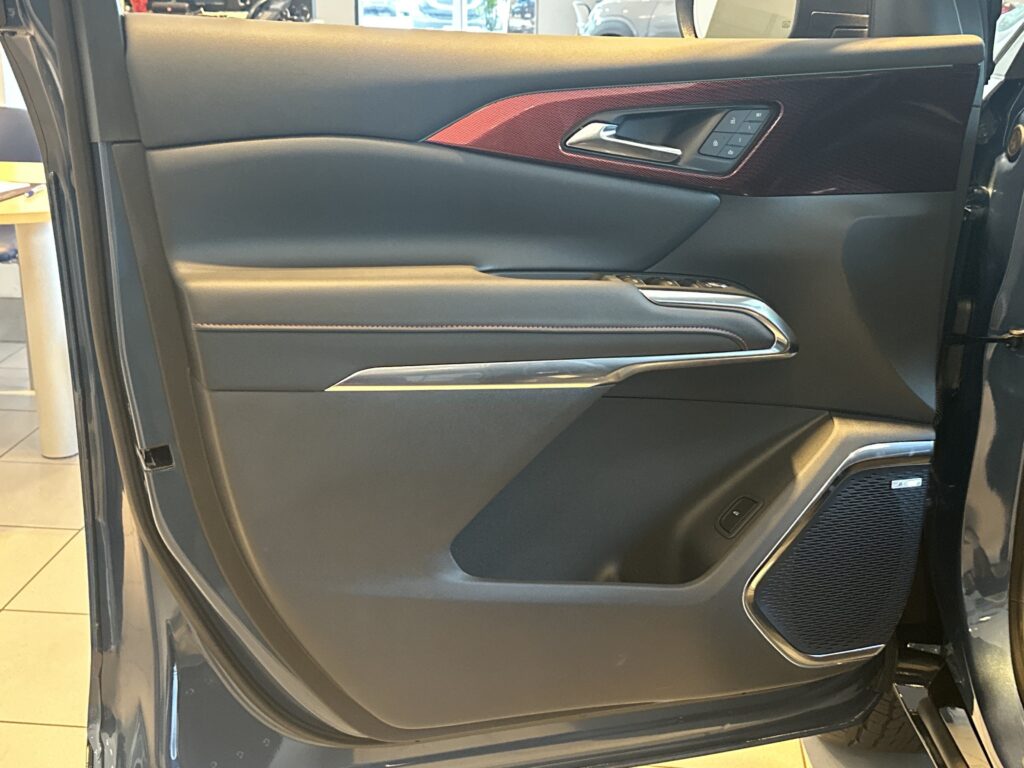 2026 Chevrolet Traverse FWD RS