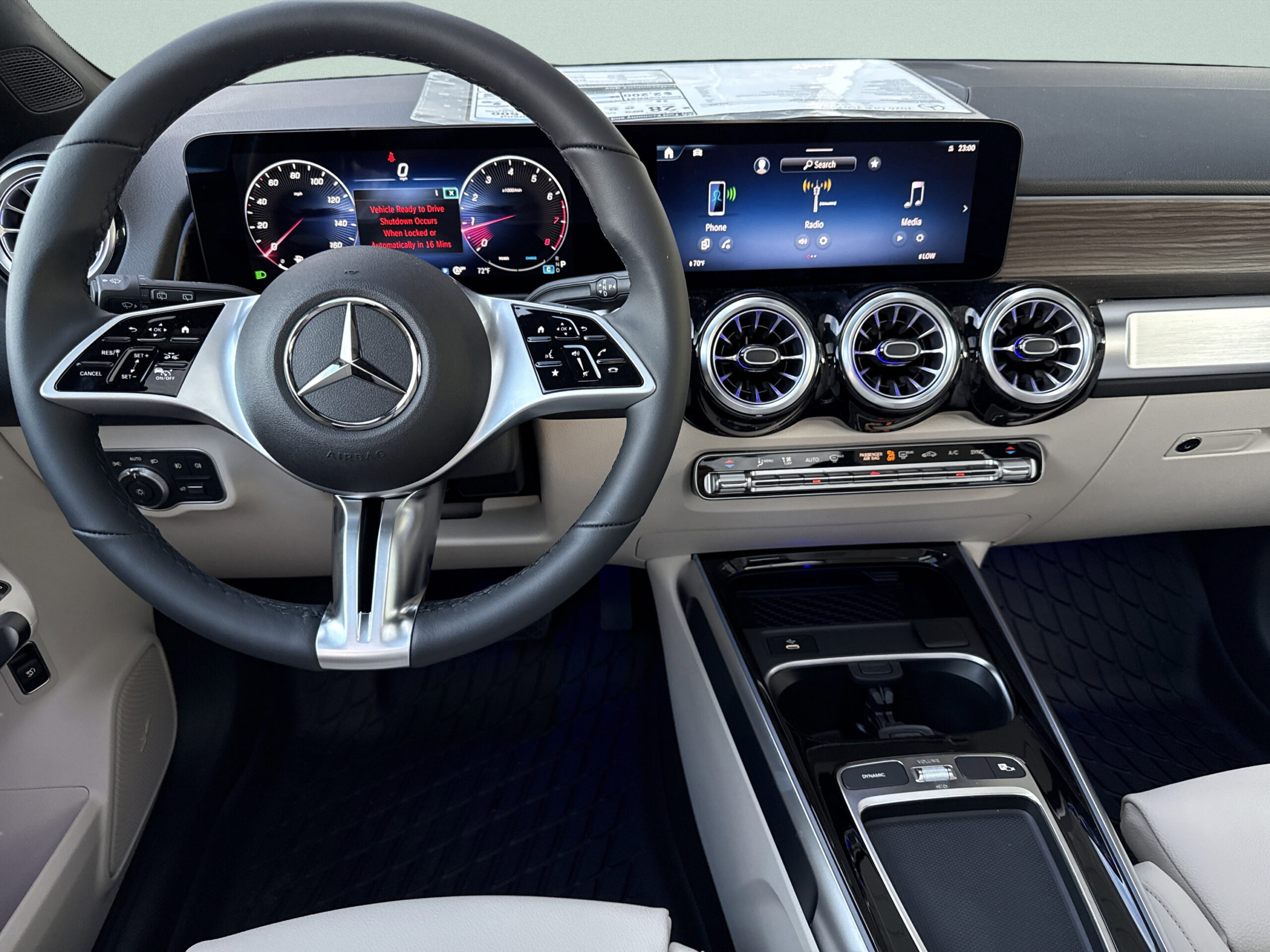 2026 Mercedes-Benz  GLB 250
