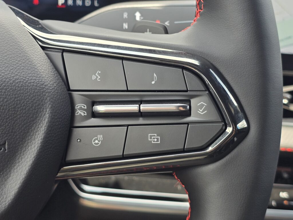 2027 Chevrolet Equinox FWD RS
