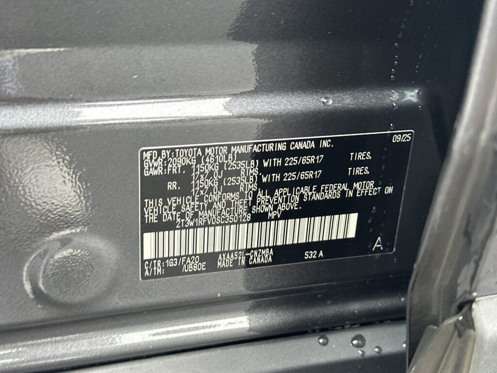 2025 Toyota RAV4 XLE