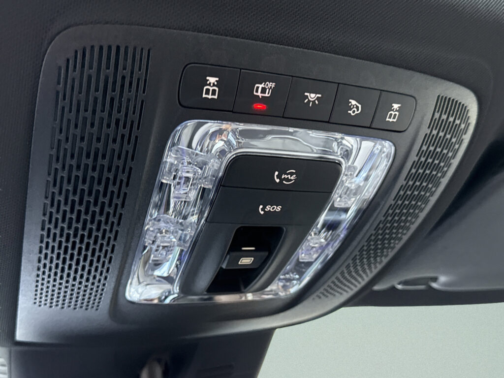 2026 Mercedes-Benz  GLB 250