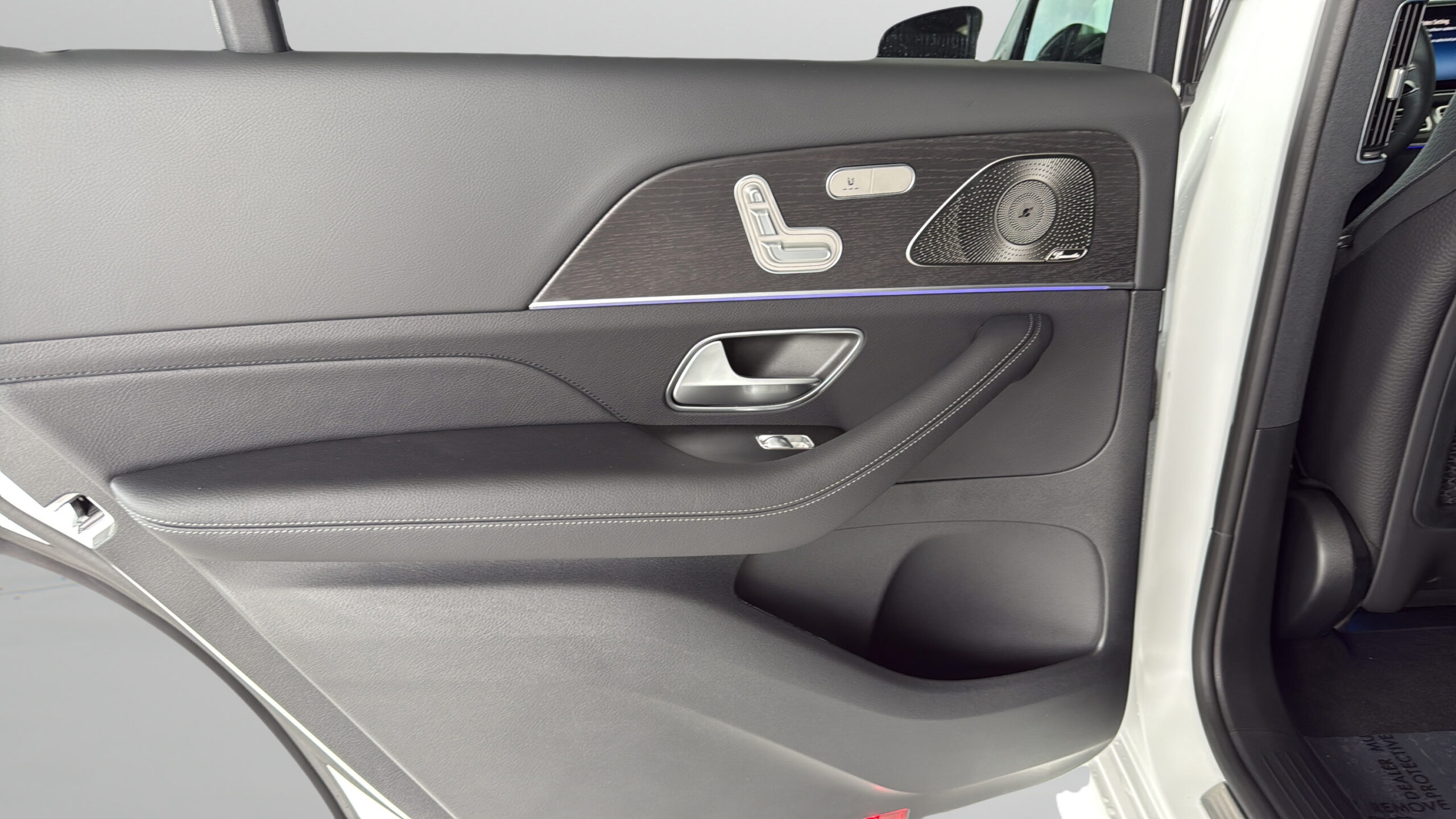 2026 Mercedes-Benz  GLS 450