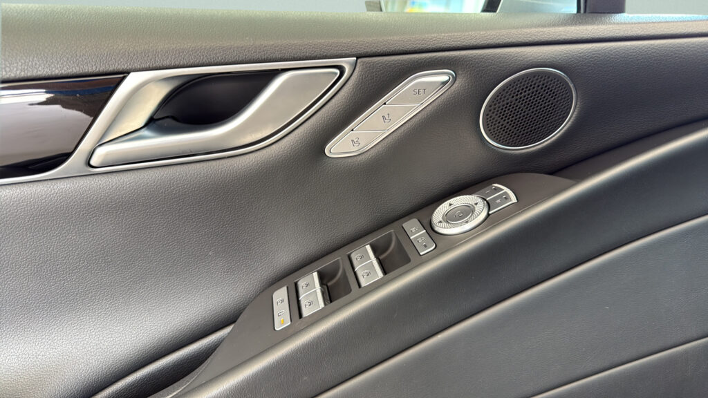 2023 Genesis G80 2.5T