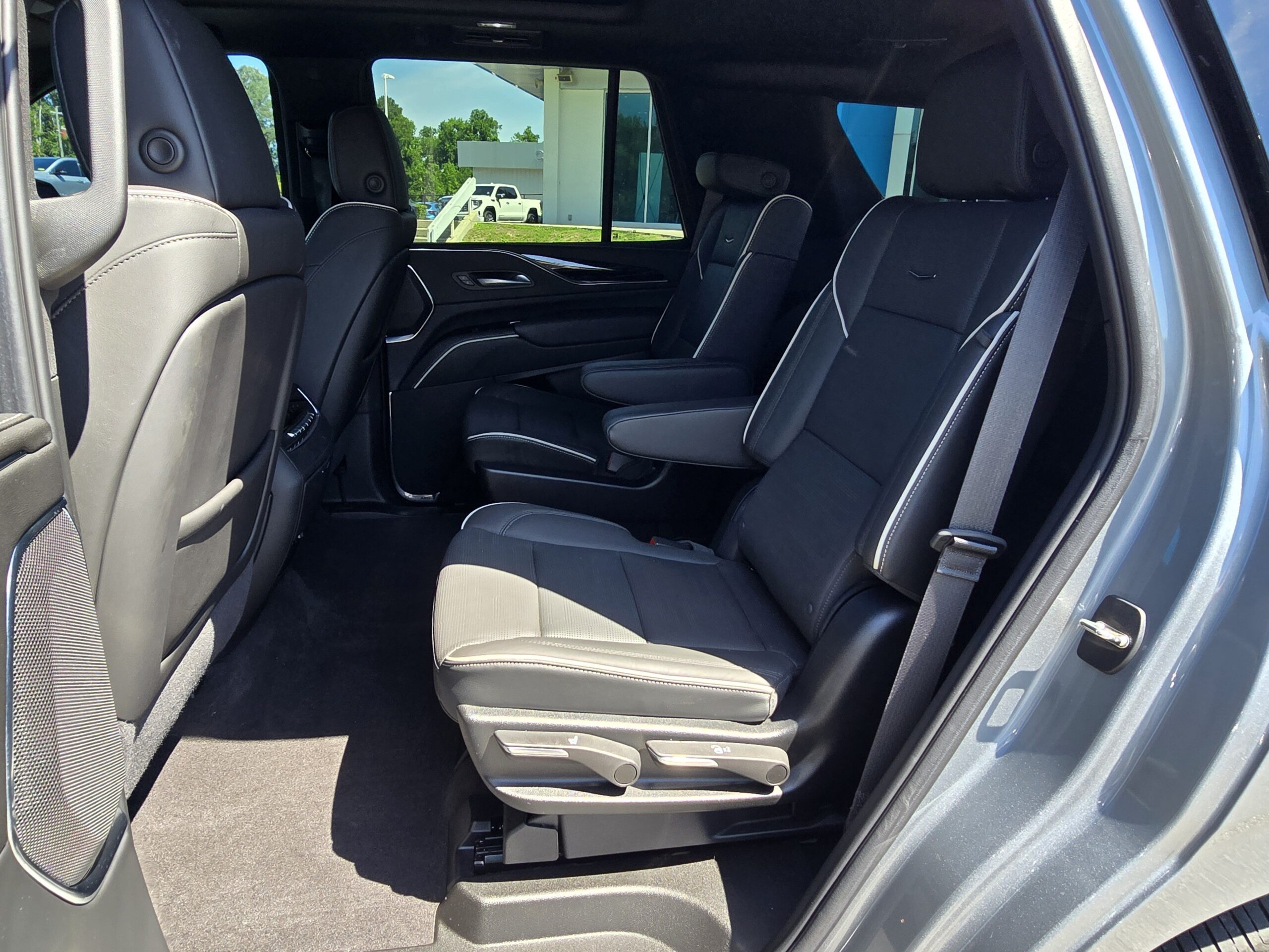 2024 Cadillac Escalade 4WD Sport