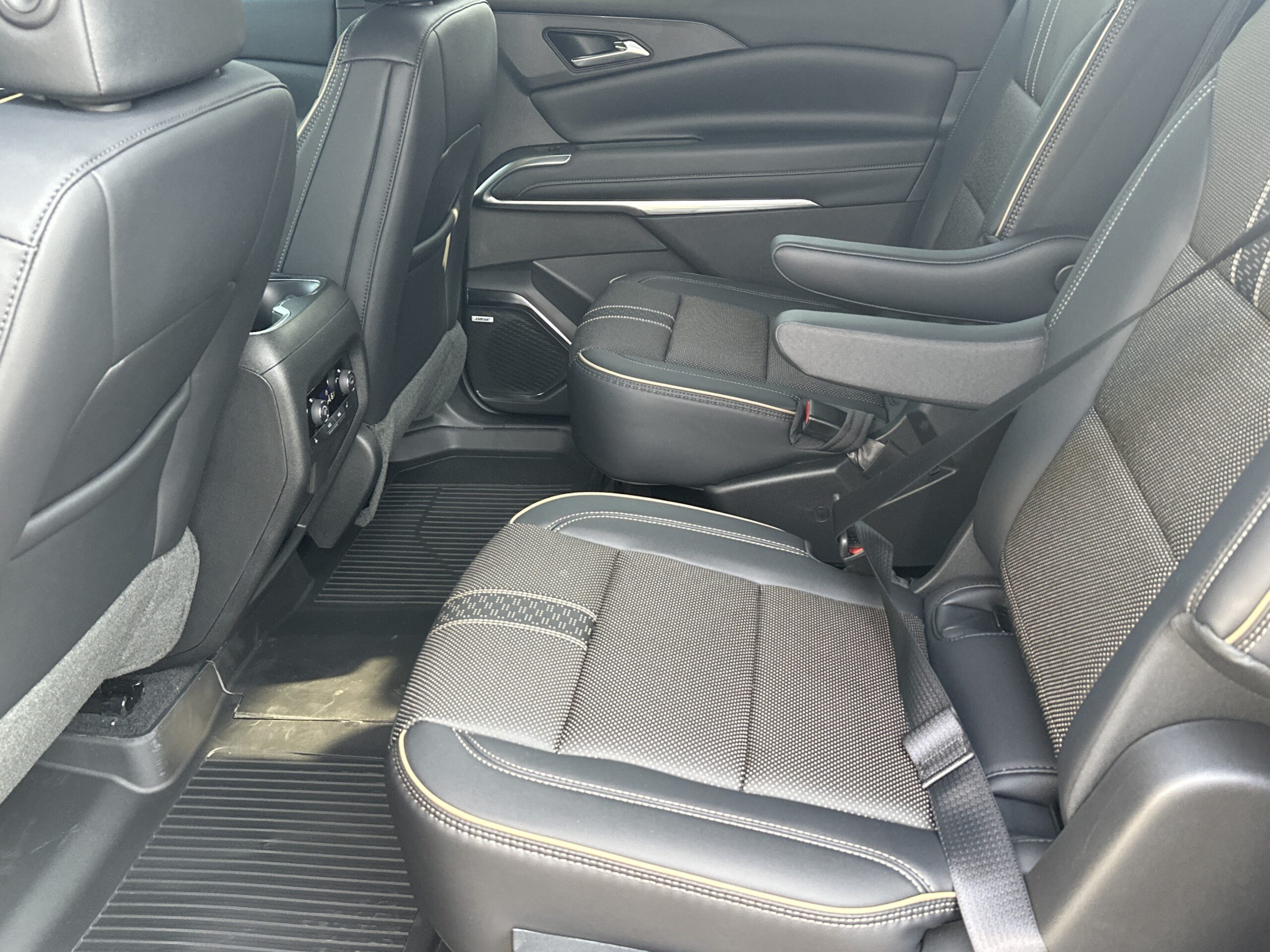 2026 Chevrolet Traverse FWD High Country