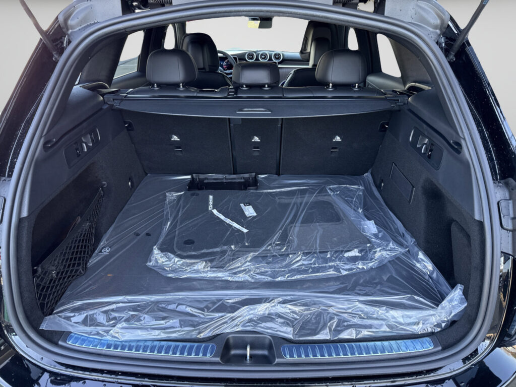 2026 Mercedes-Benz  GLC 300