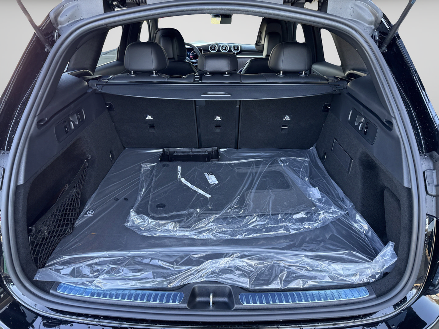 2026 Mercedes-Benz  GLC 300