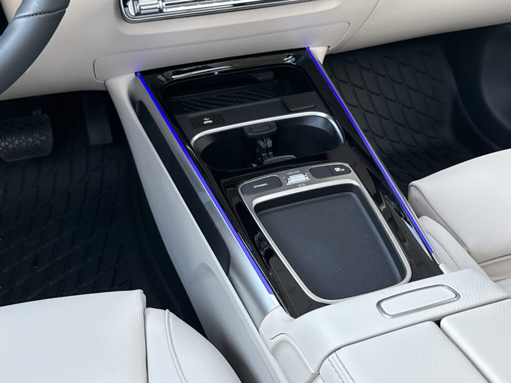 2026 Mercedes-Benz  GLB 250
