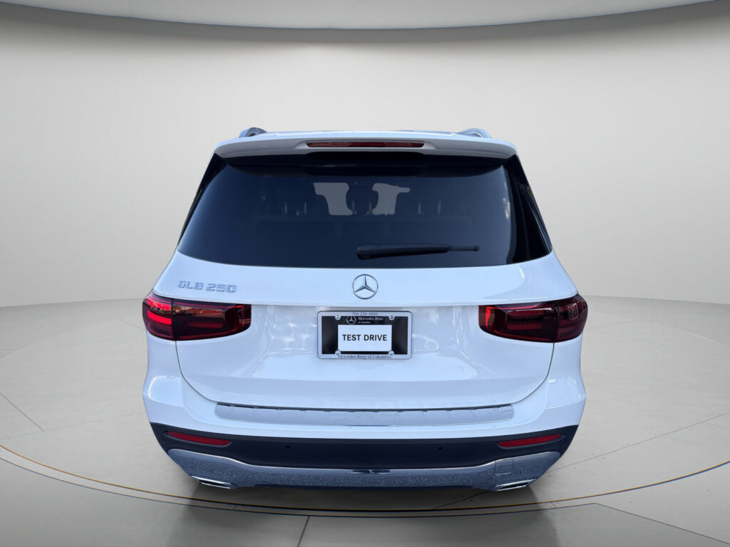 2026 Mercedes-Benz  GLB 250
