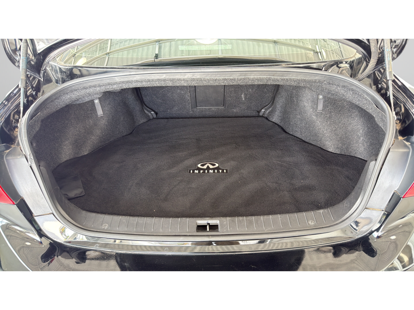 2015 INFINITI Q50 Premium