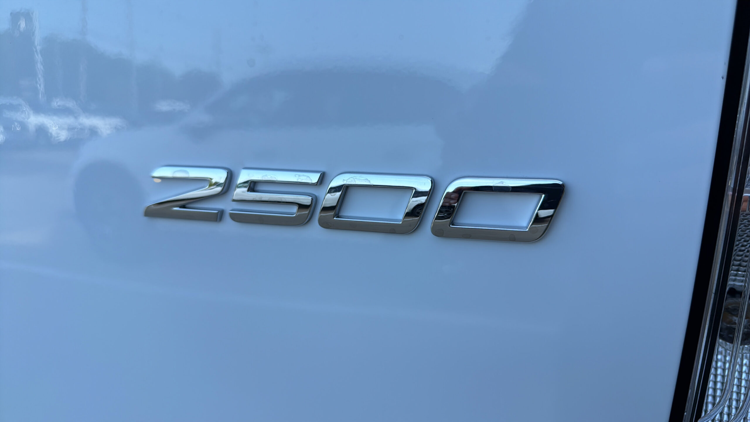 2026 Mercedes-Benz 2026DPVH2L