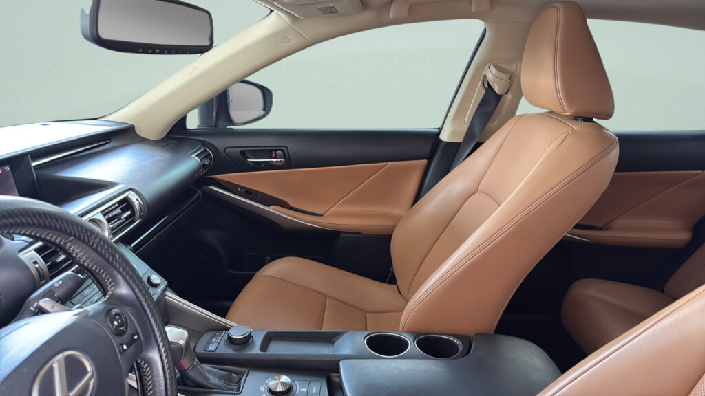 2016 Lexus IS 200t