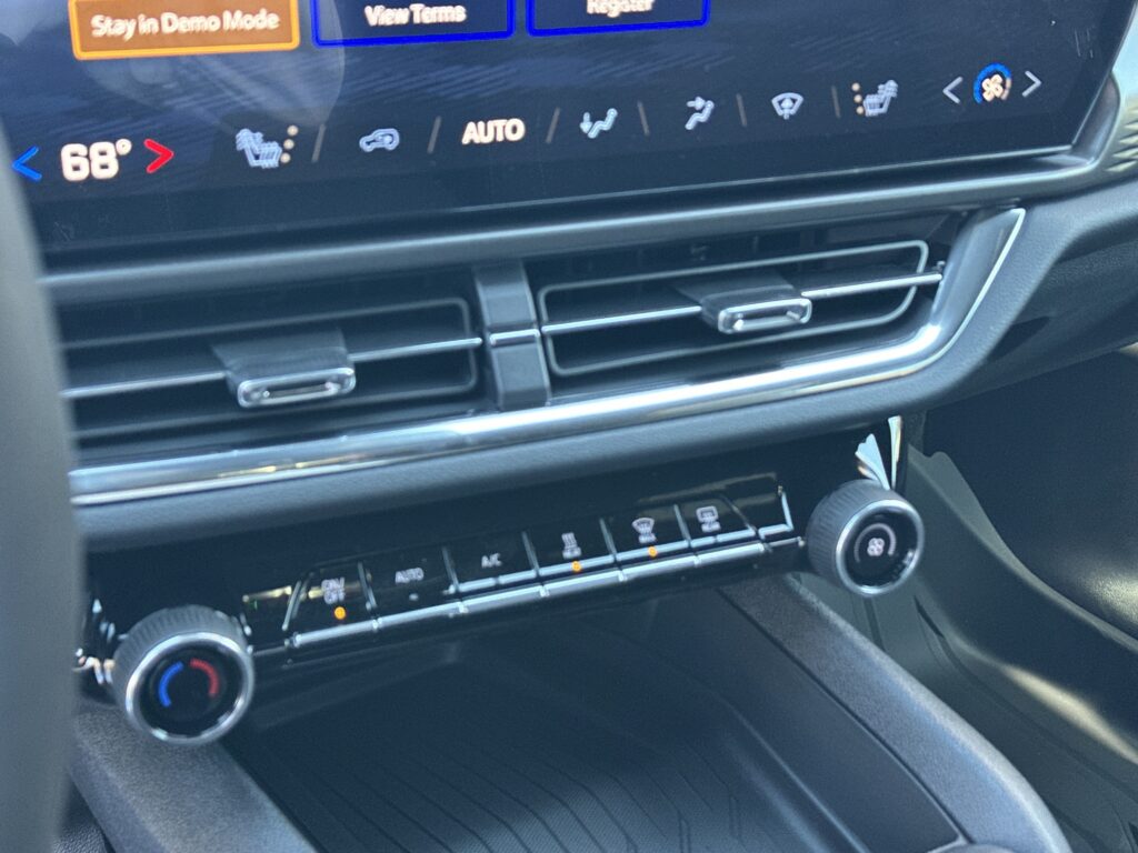 2026 Chevrolet Equinox EV LT1 w/PCY