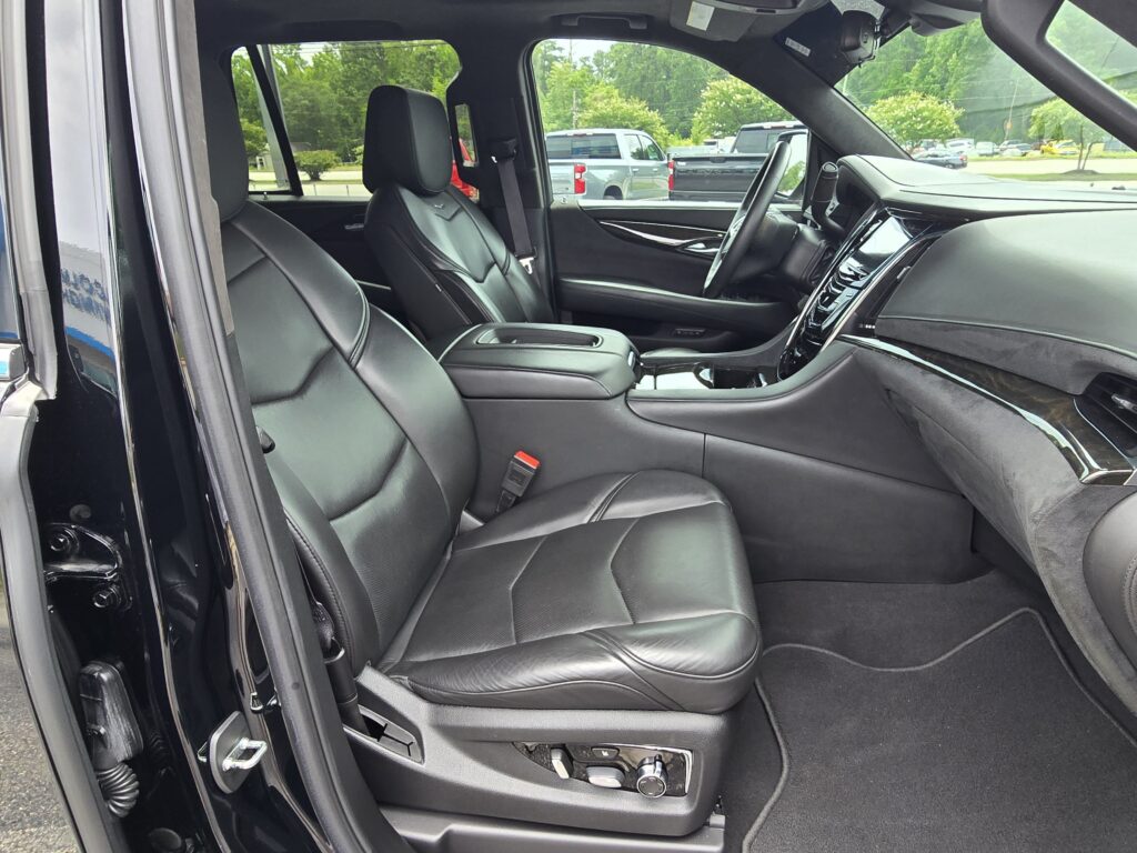 2017 Cadillac Escalade Platinum