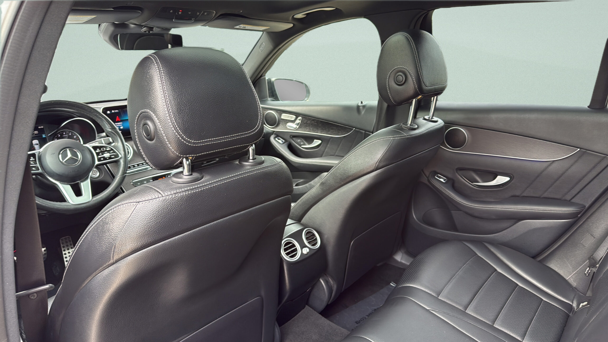 2021 Mercedes-Benz  GLC 300