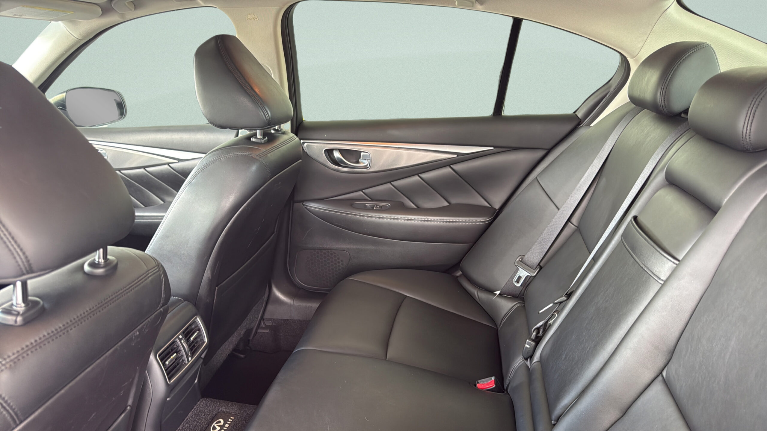 2015 INFINITI Q50 Premium