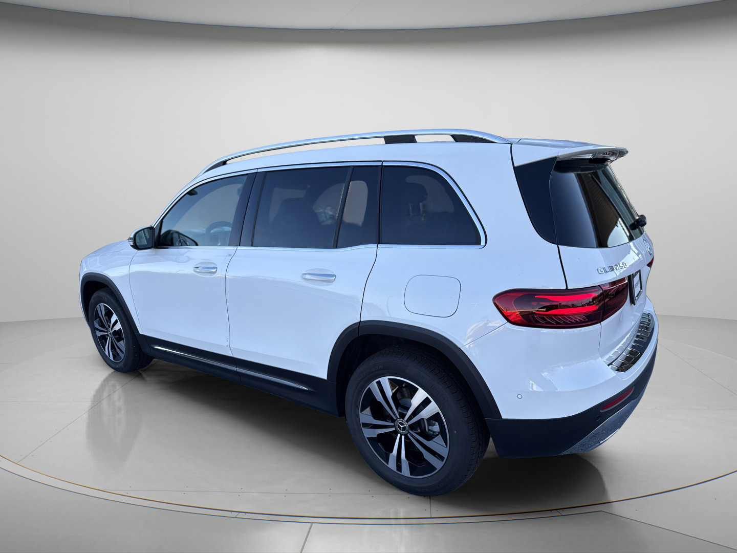 2026 Mercedes-Benz  GLB 250
