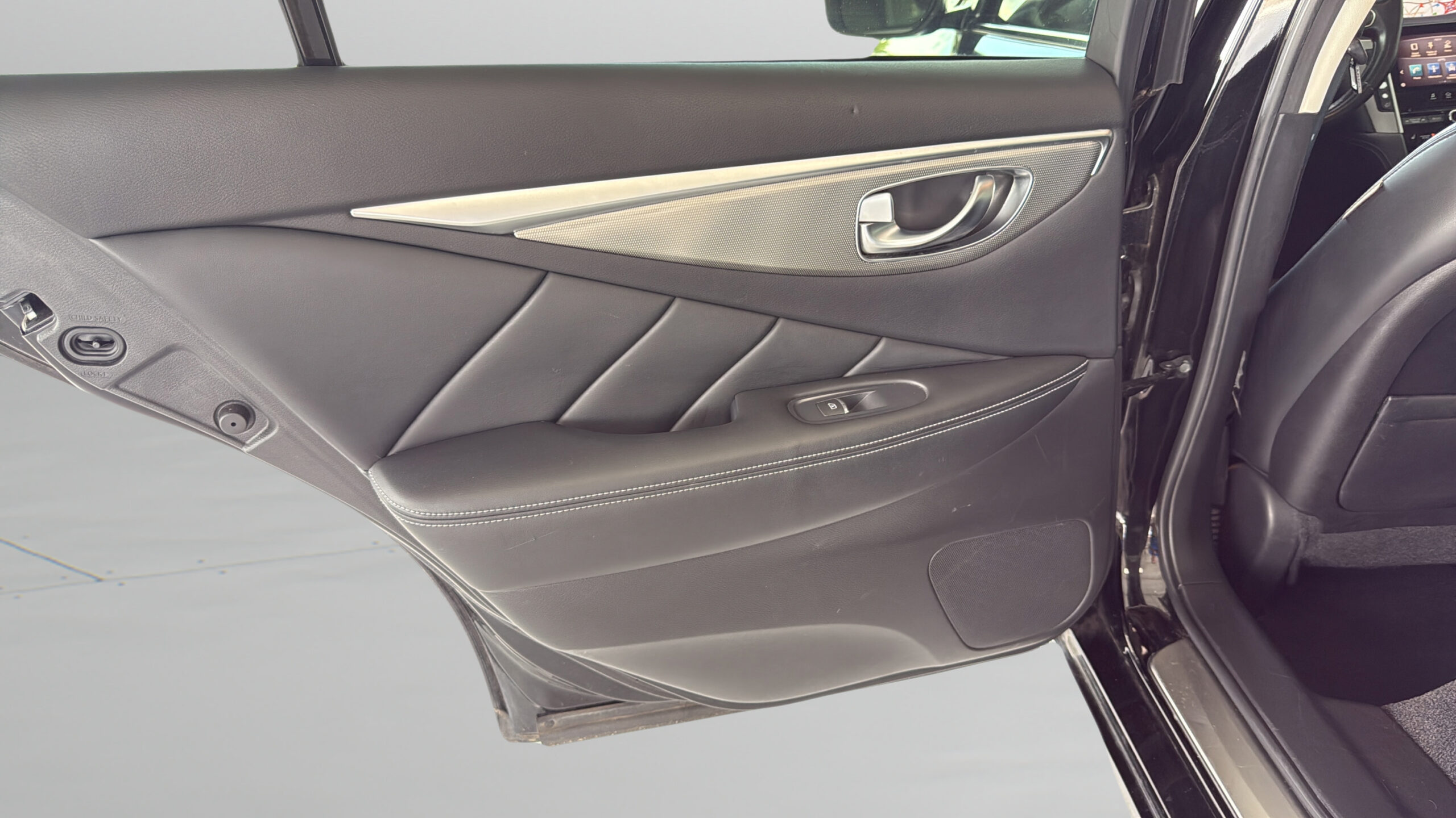 2015 INFINITI Q50 Premium