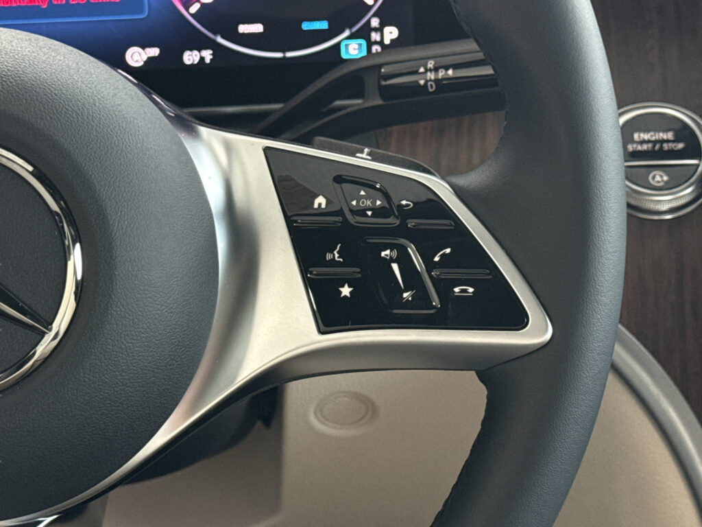 2026 Mercedes-Benz  C 300