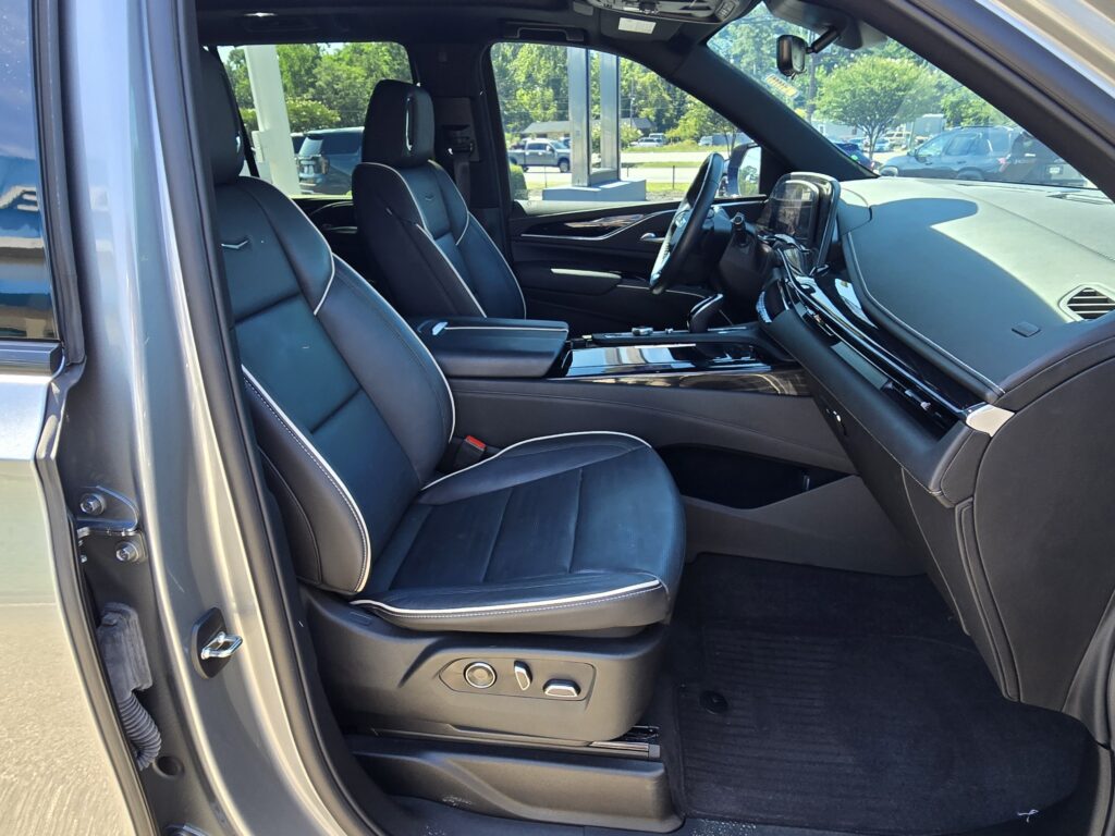 2024 Cadillac Escalade 4WD Sport
