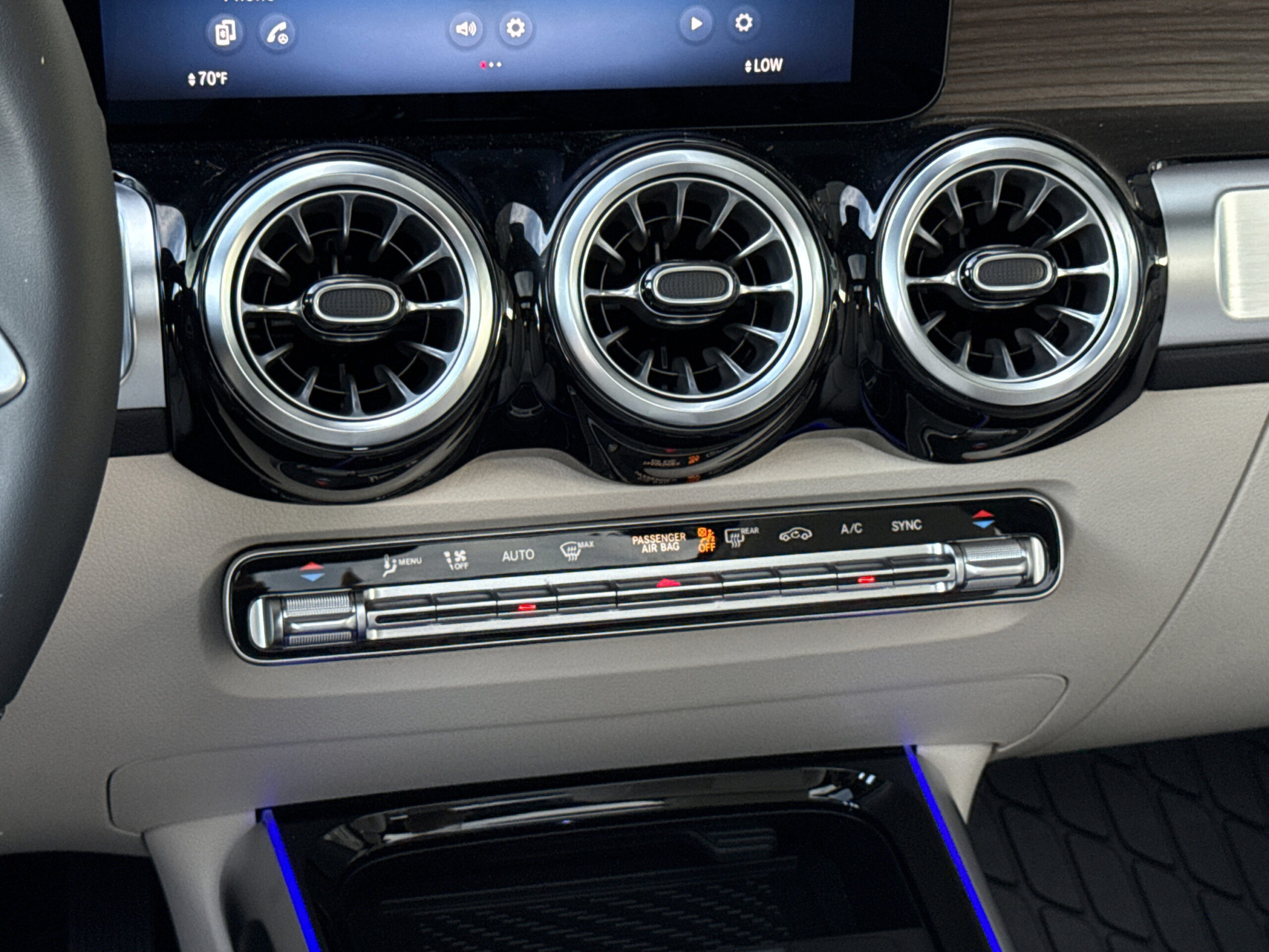 2026 Mercedes-Benz  GLB 250