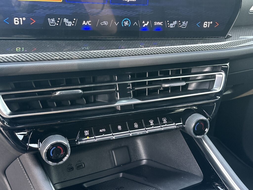 2026 Chevrolet Traverse FWD High Country