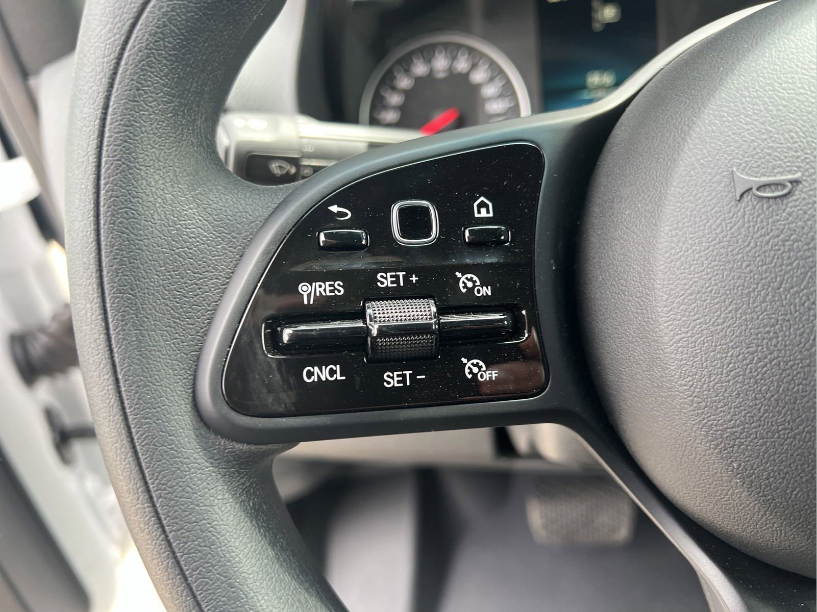 2024 Mercedes-Benz Sprinter Cargo Van LEONARD OUTFITTER 2500